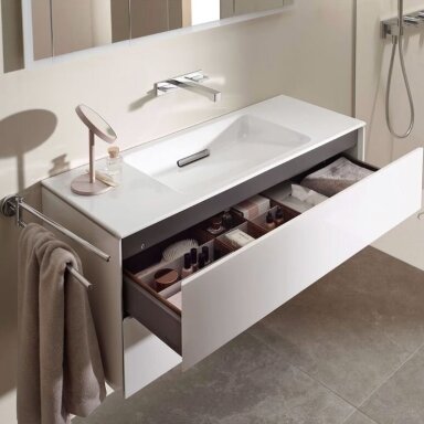 GEBERIT One baldinis praustuvas 120 x 48 cm, su horizontaliu nuotaku