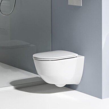 LAUFEN Pro pakabinamas WC puodas su Slim dangčiu LAUFEN Pro pakabinamas WC puodas su Slim dangčiu